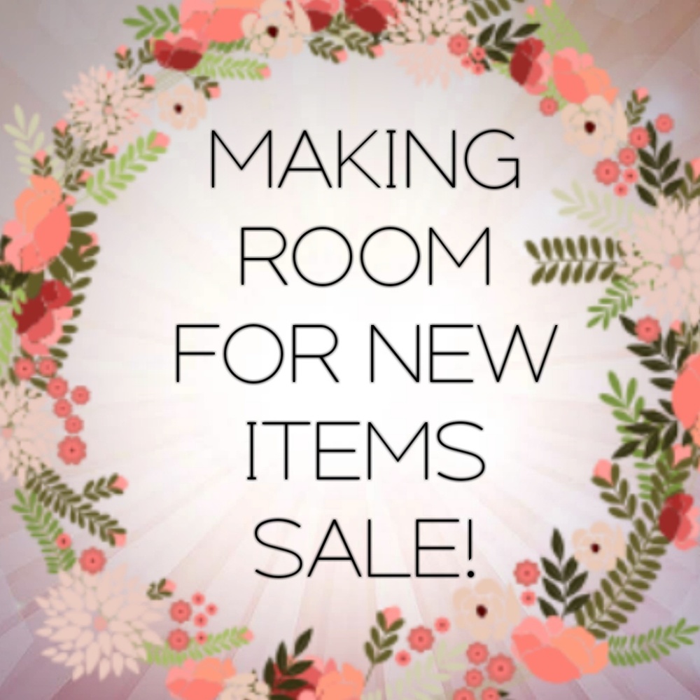 EVERYTHING IS ON SALE❣❣❣